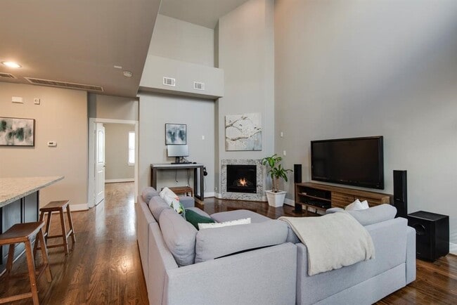 Photo - 1428 Wilson St