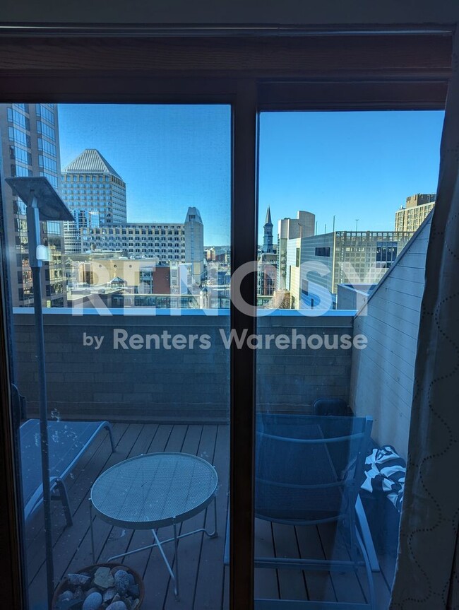 Photo - Available now - downtown Saint Paul Views - 1 Bed/1Bath Condo
