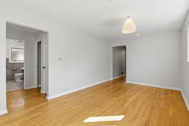 Photo - 556 Barton Ave Unit 2