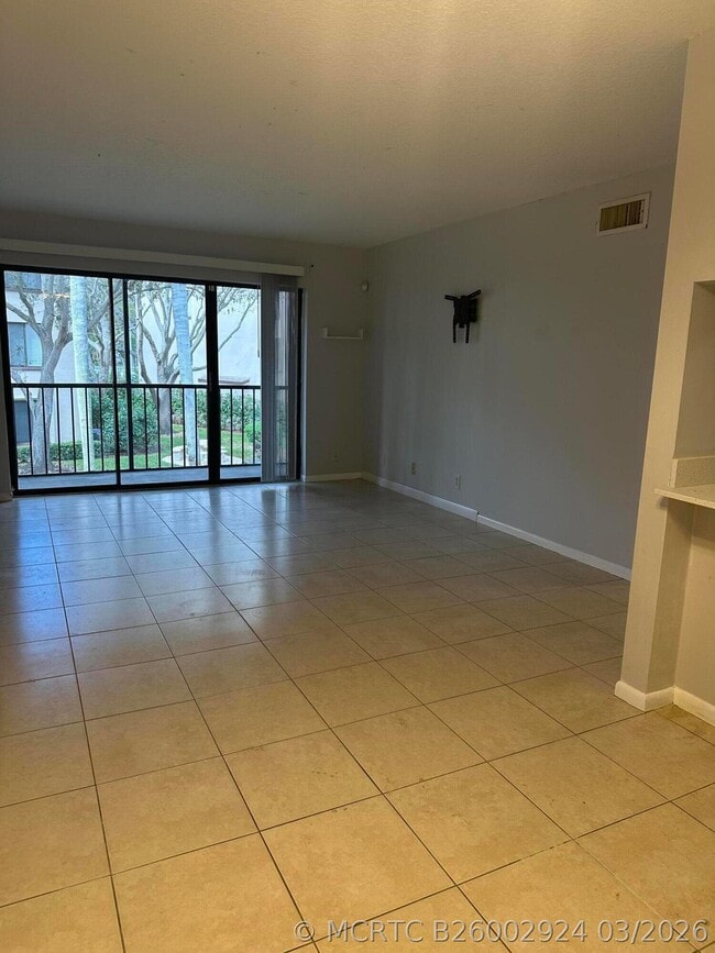 Photo - 208 Foxtail Dr Unit C2