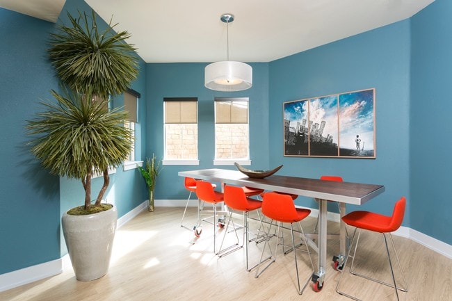 6 - Avana on the Platte