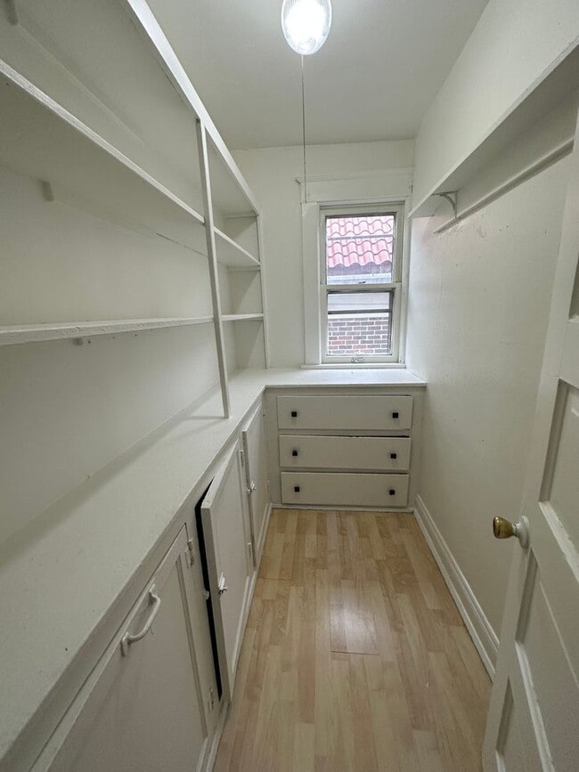 Photo - 2804 W Lincoln Ave Unit 2804A W Lincoln Ave (Upper)