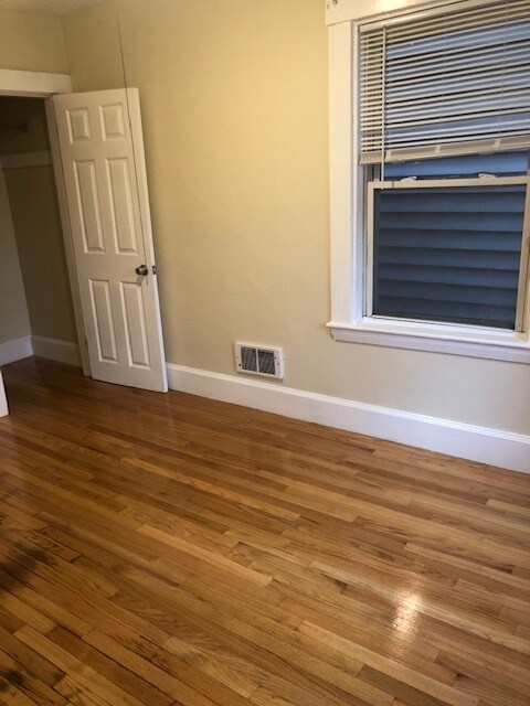 17 Bay St Unit 2 L