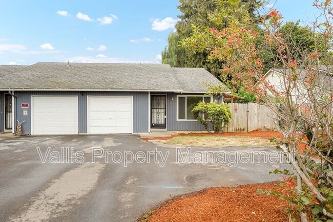 Photo - 4828 State St