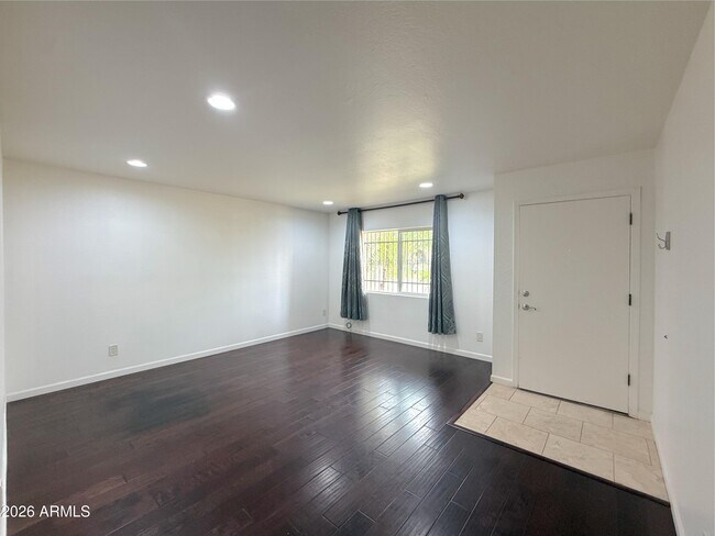 8331 E Valley Vista Dr