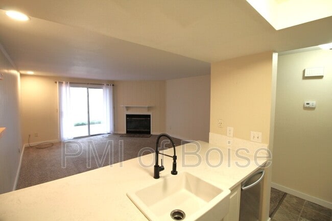 Photo - 6236 Coach Royale Ln