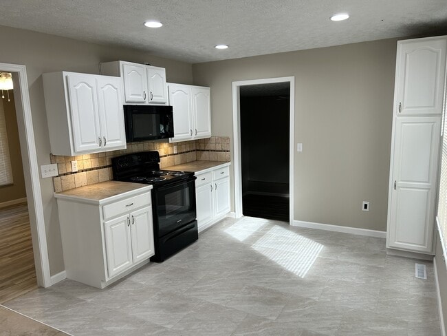 Photo - 708 Spruce St