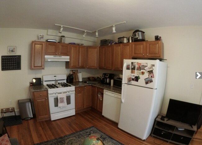 Photo - 1634 Commonwealth Ave