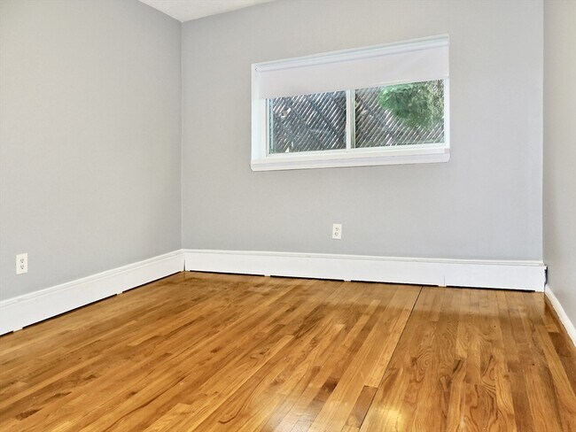 Photo - 541 Adams St Unit 6