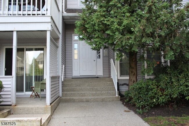 Photo - 75 Quartz Ln Unit 75