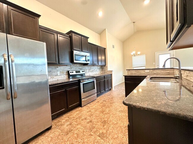 Photo - 325 Ammonite Ln
