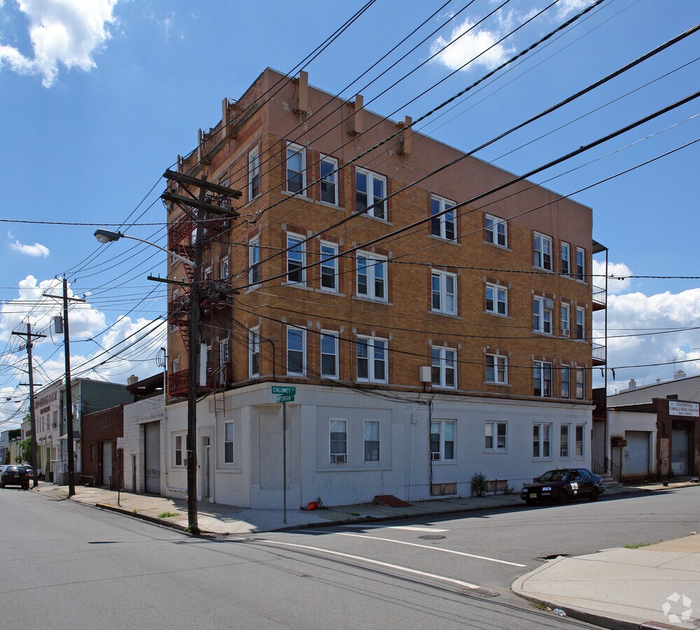 Photo - 317 Jefferson St
