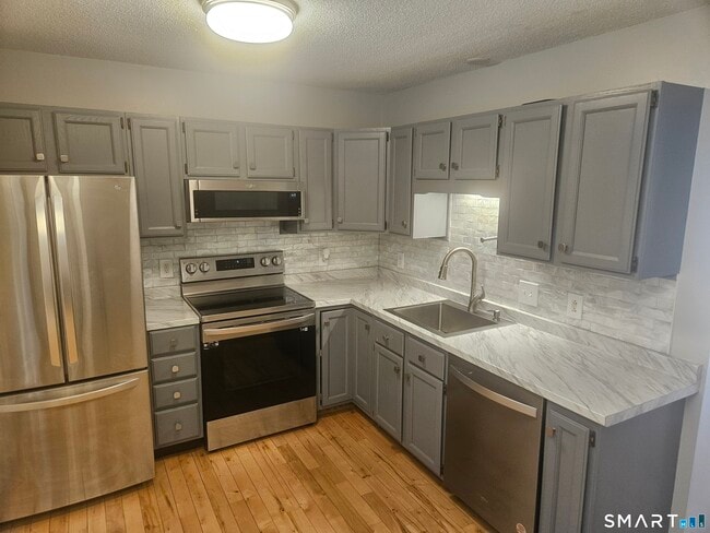 Photo - 63 Webb St Unit 11