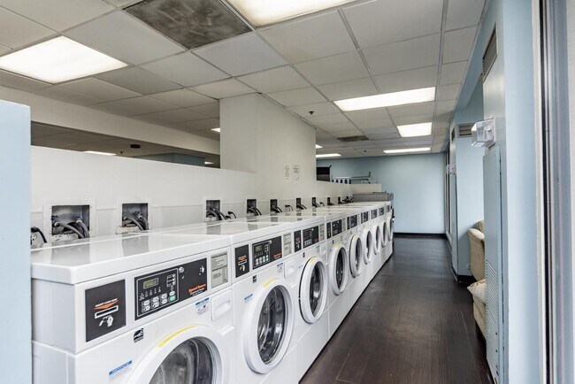 Photo - 1 bedroom in Chicago IL 60601 Unit 3603