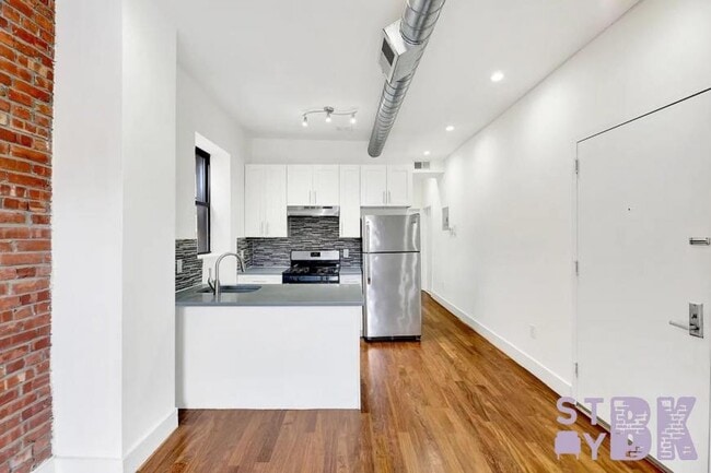 3 bedroom in Brooklyn NY 11233 - 3 bedroom in Brooklyn NY 11233 Rental