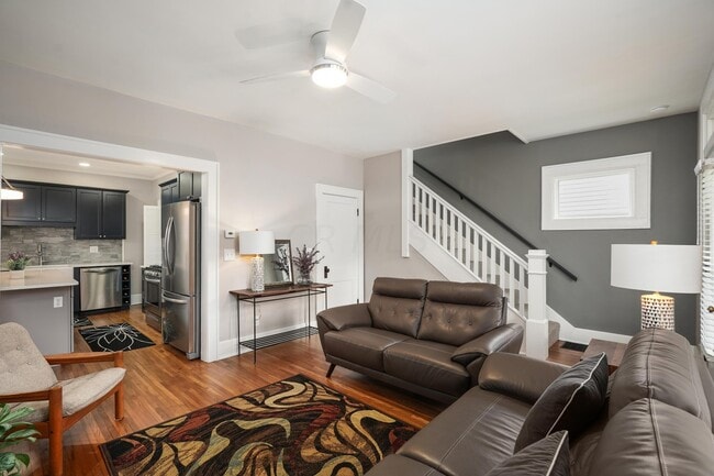 Photo - 398 Hanford St