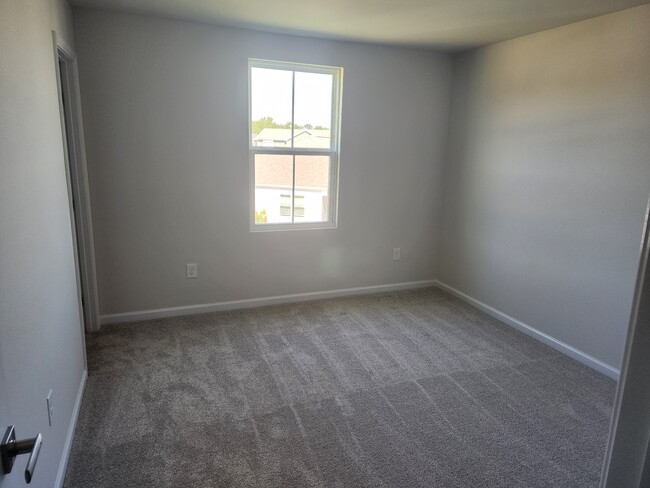 Photo - 702 Four Seasons Ct