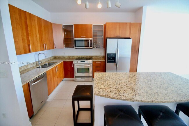 Photo - 1945 S Ocean Dr Unidad 707