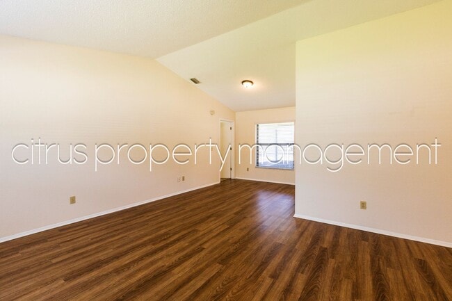Photo - 3/2 Home in Alafaya Woods