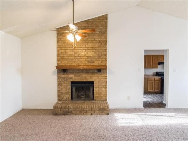 Photo - 2121 Country Oaks Dr