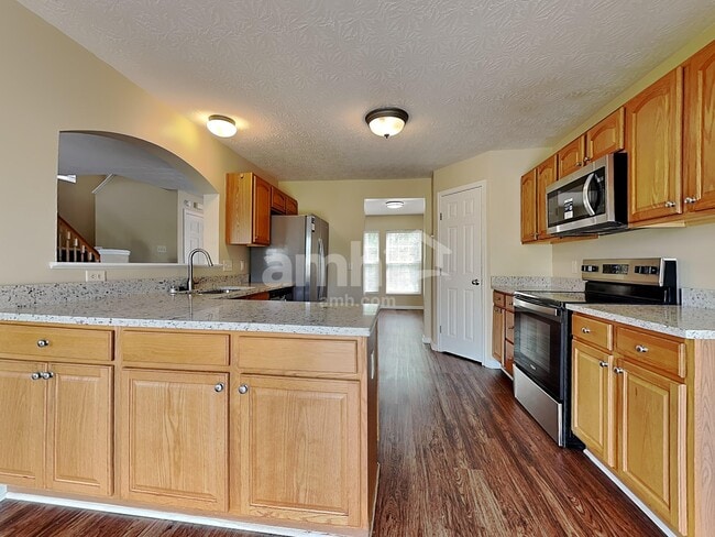 Photo - 1231 Edgebrook Ct
