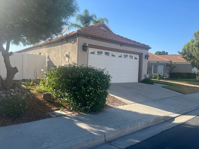 Photo - 28098 Lemonwood Dr