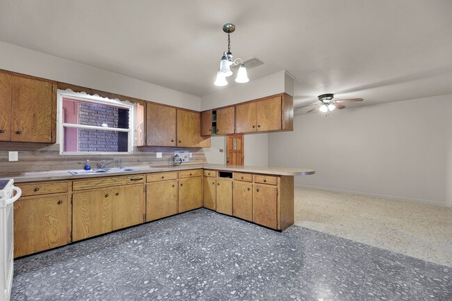 Photo - Charming Home in Central McAllen!