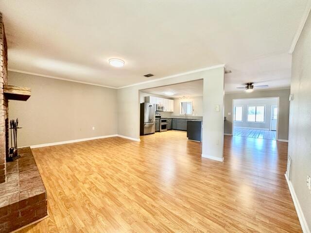 Photo - 627 Sea View Dr