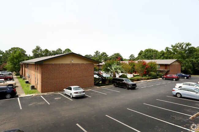 Chapel Terrace - Chapel Terrace Apartments