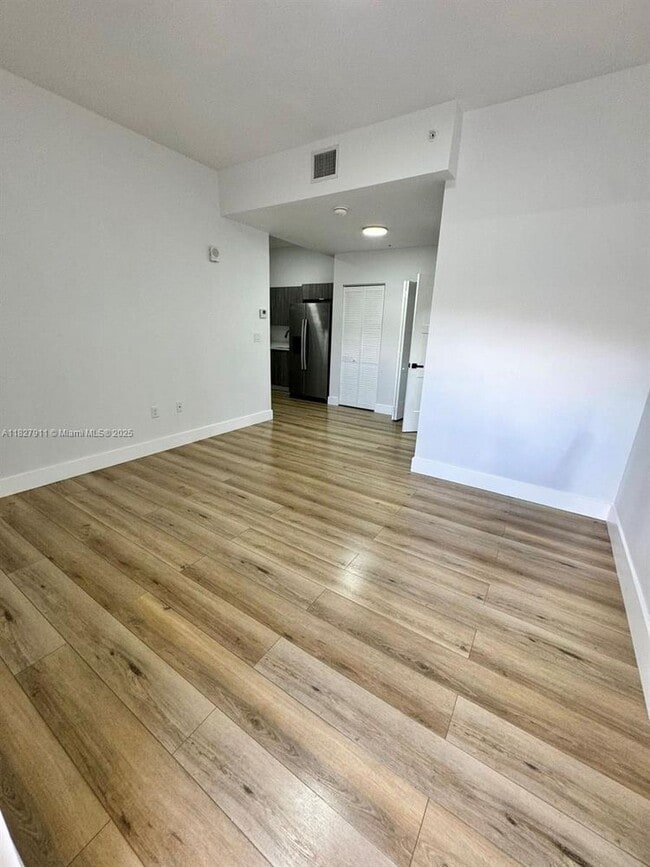 Building Photo - 1021 NW 1st St Unit 101-101 Rental