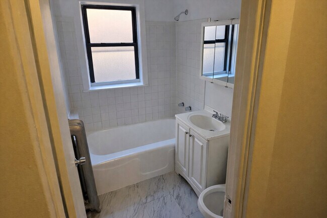 Photo - 6710 S Merrill Ave