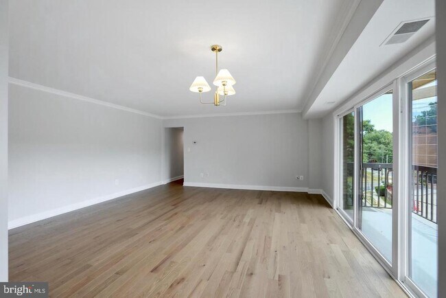 Photo - 3200 S 28th St Unit 302