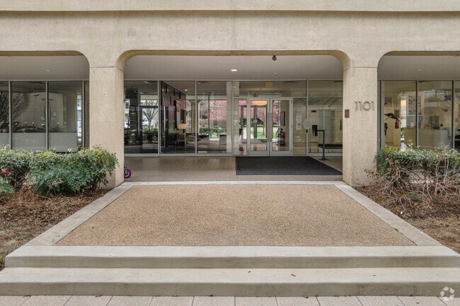 Photo - Waterfront Tower