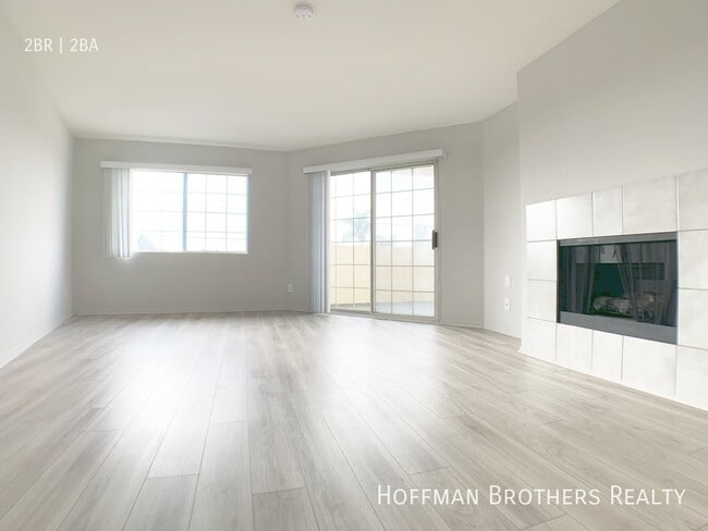 Photo - 4280 Lindblade Dr Unidad 104