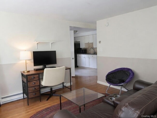 Photo - 1 Holland Ln