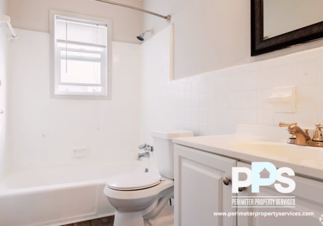 Photo - 1204 Veterans Memorial Hwy SW