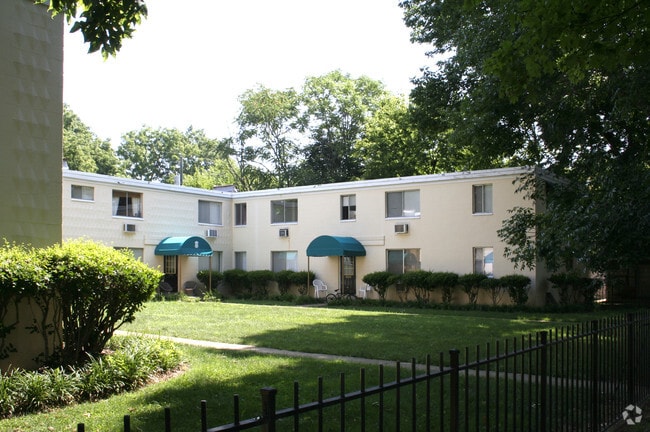 Photo - 3206-3212 Ellwood Ave