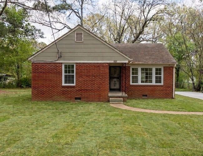 Building Photo - 2806 Scotland Rd