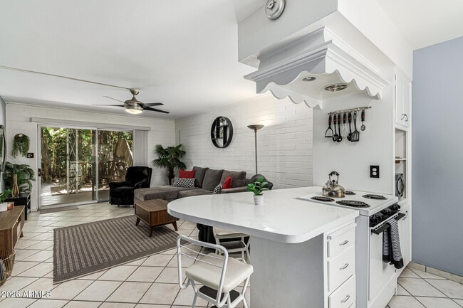 Photo - 6824 E 2nd St Unit 113