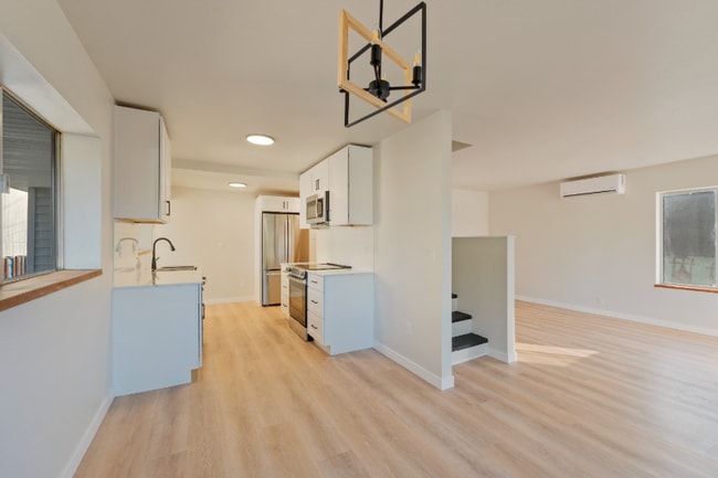 Building Photo - 5106 47th Ave SW