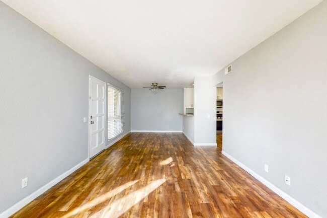 Photo - Great 2 Bedroom / 1 Bathroom Main-Level Un...