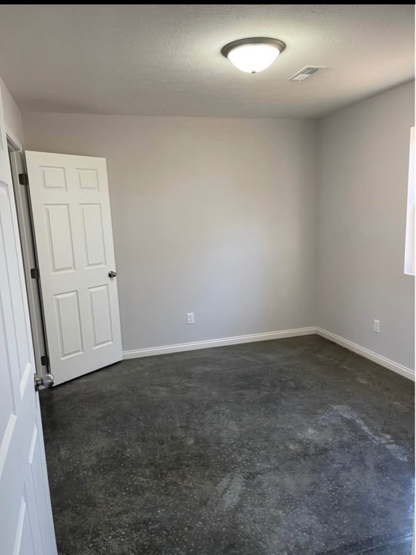 Photo - 17 Tracker Ln