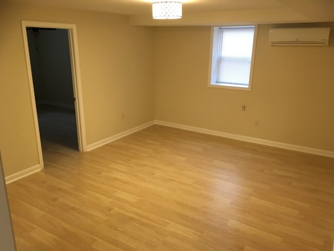 Photo - Castle Manor Apartments