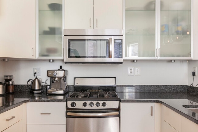 Photo - 1709 New Hampshire Ave NW Unit ID1353334P