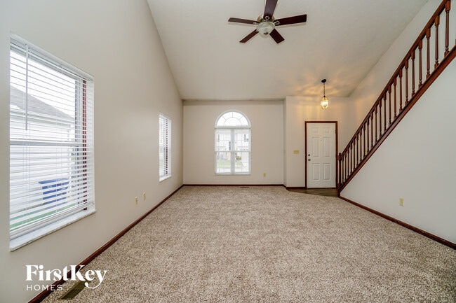 Photo - 455 Dover Pond Dr