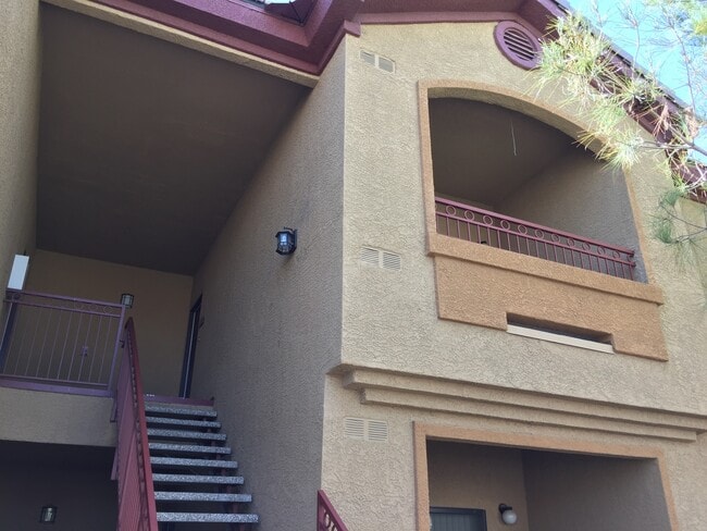Photo - COZY GATED CONDO NEAR THE 95!