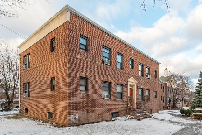 Photo - 66-70 Tulip Avenue