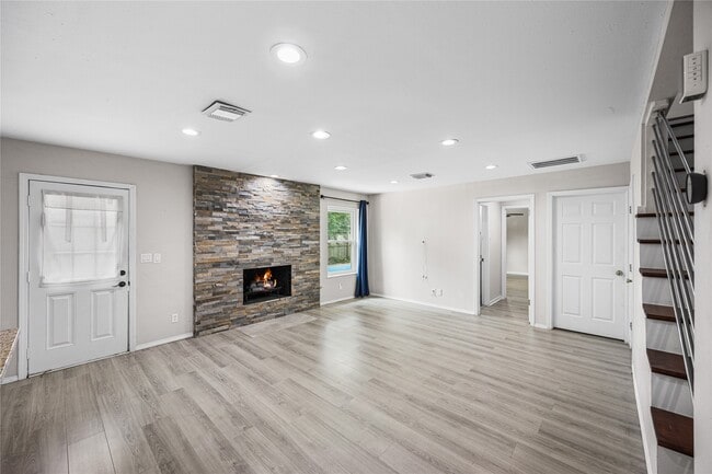 Photo - 9735 Philmont Dr