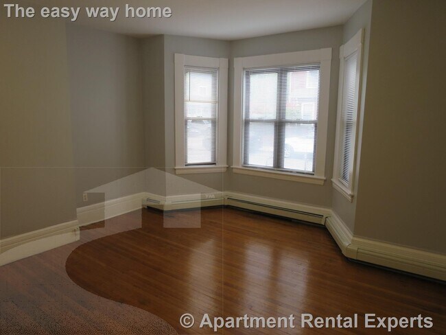 Photo - 564 Putnam Ave Unit #1R
