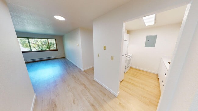 Photo - Maplewood Apartments